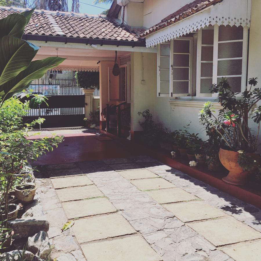 Charming Homestay By The Beach Dehiwala-Mount Lavinia Εξωτερικό φωτογραφία
