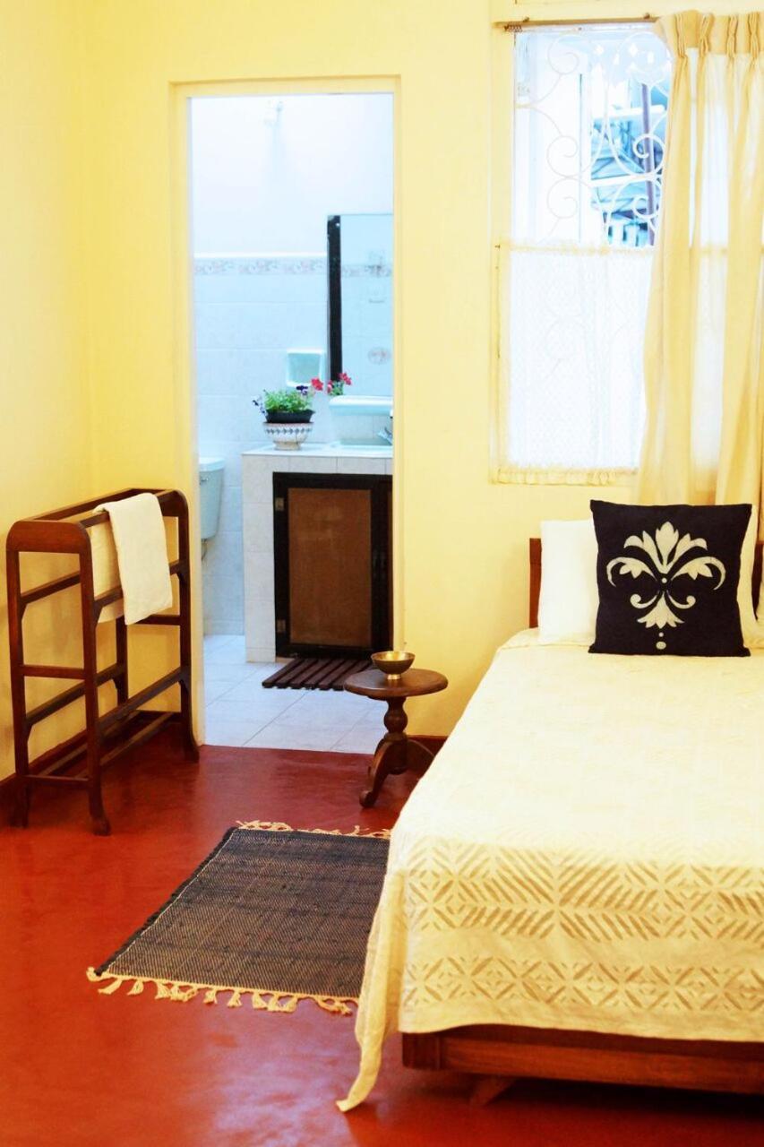 Charming Homestay By The Beach Dehiwala-Mount Lavinia Εξωτερικό φωτογραφία